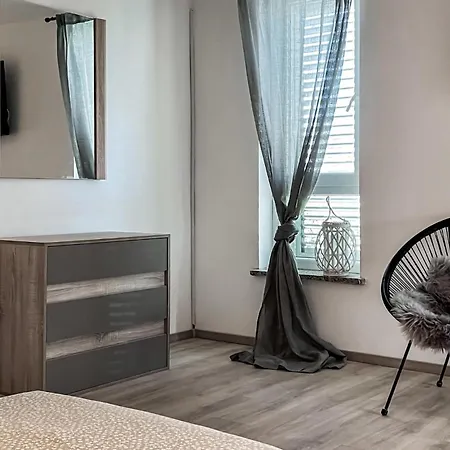 3 Bedroom Gorgeous In Holiday home Liznjan
